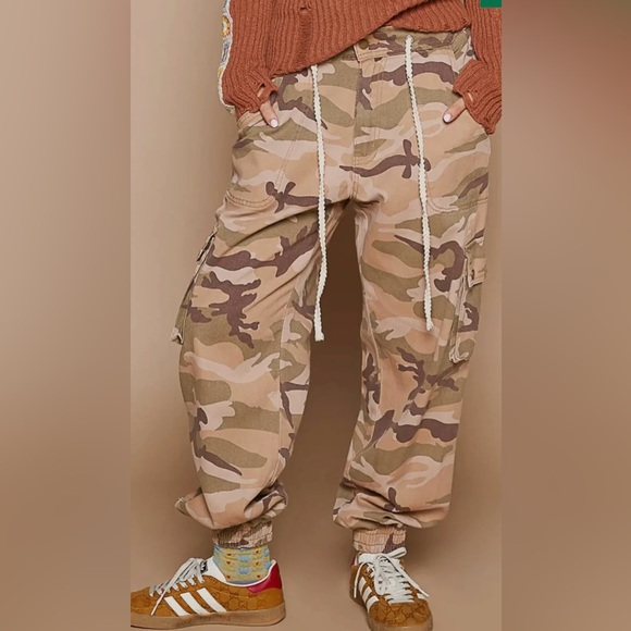 NWOT Cargo Camo pants - Picture 2 of 14